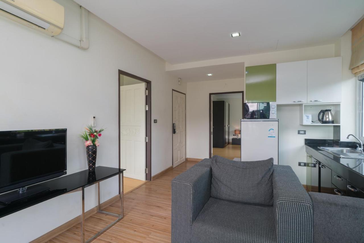 Апартаменты Goldstone Residency Patong , Phuket Экстерьер фото
