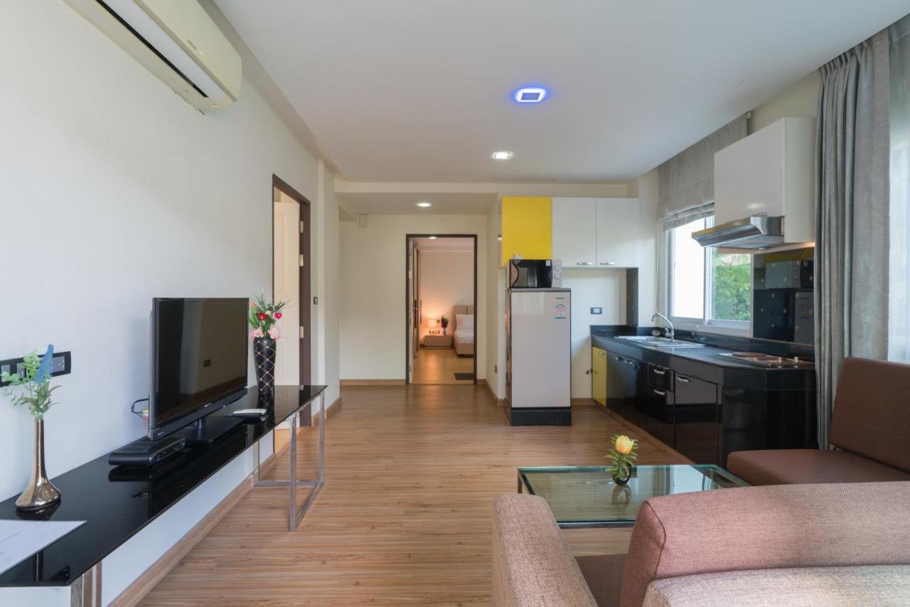 Апартаменты Goldstone Residency Patong , Phuket Экстерьер фото
