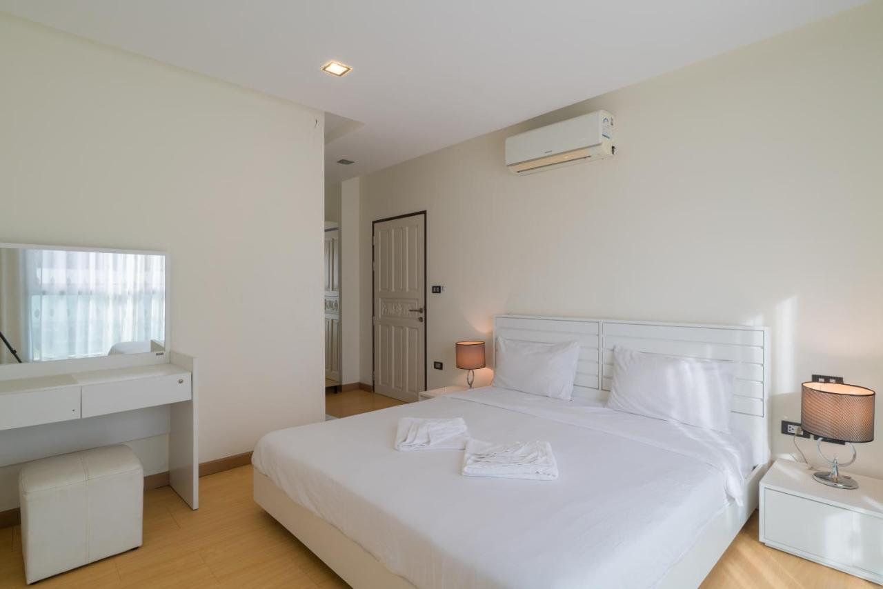 Апартаменты Goldstone Residency Patong , Phuket Экстерьер фото